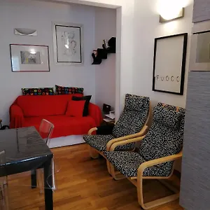 https://casa-al-poggetto.it-tuscanyhotel.com
